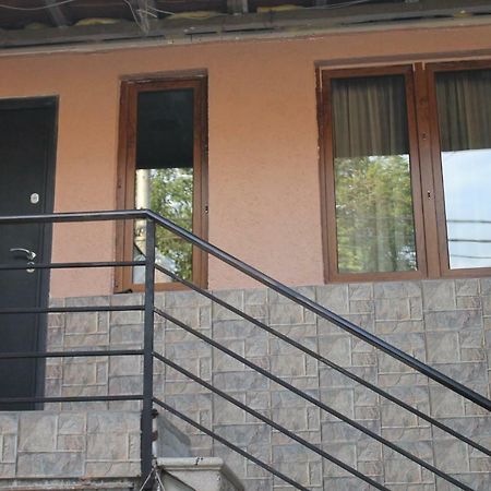 شقة تبليسي  في Family Apartament المظهر الخارجي الصورة