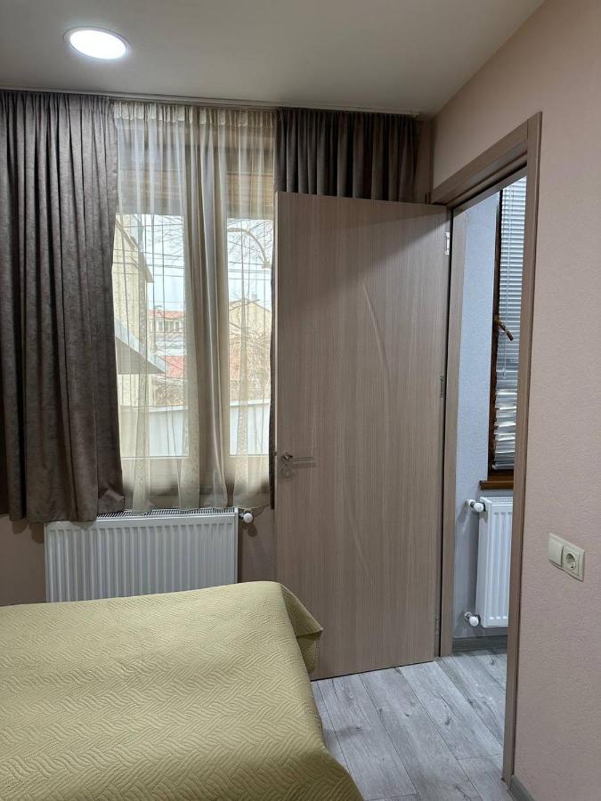 شقة تبليسي  في Family Apartament المظهر الخارجي الصورة
